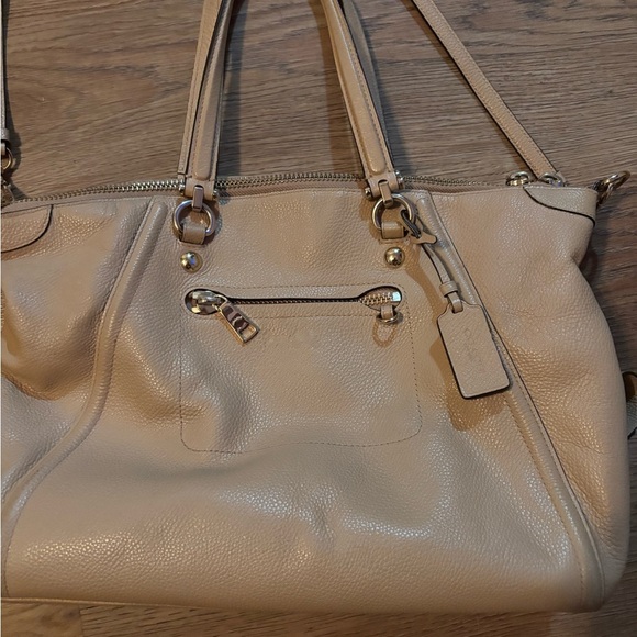 Coach Beige Leather Shoulder Bag - Picture 2 of 4